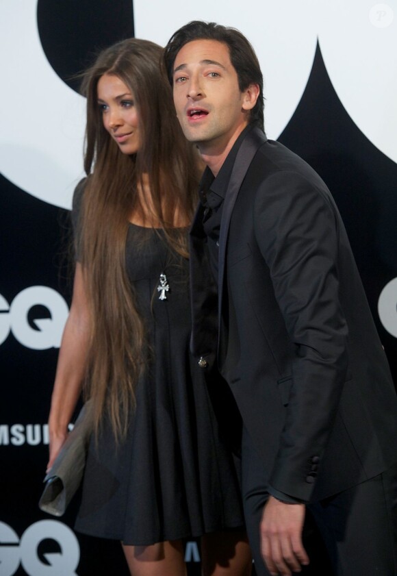 Adrien Brody et sa petite amie Lara Lieto pendant la soirée GQ Men of the Year Award 2012 de Madrid, le 19 novembre 2012.