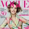 Natalia Vodianova en couverture du magazine Vogue UK de décembre 2012.