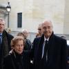 Jacques Chirac et la femme de Maurice Ulrich aux funérailles de Maurice Ulrich à l'église Saint-Etienne-du-Mont à Paris le 20 novembre 2012.
