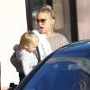 Kate Hudson et son fils Bingham à Pacific Palisades à Los Angeles le 21 novembre 2012.