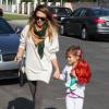 Jessica Alba et sa fille Honor s'accordent une journée de shopping le 25 novembre 2012 à Los Angeles
