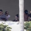 George Clooney entouré de ses amis profite de jolies vacances au Mexique. Photo prise le 23 novembre 2012.