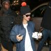 Rihanna arrive à son hôtel à Londres, le 25 novembre 2012.