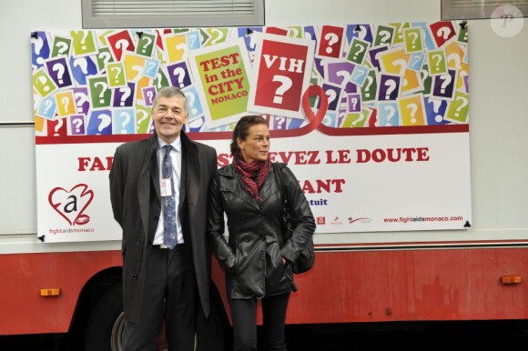 La princesse Stéphanie de Monaco lançait le 26 novembre 2012 sur le parvis de Sainte-Dévote, en sa qualité de présidente de Fight Aids Monaco et ambassadrice d'Onusida, la campagne de dépistage anonyme et gratuit Test in the City, à quelques jours de la Journée mondiale de lutte contre le sida.