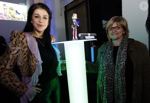 Viviane Zanirolli au vernissage presse des Frimousses de créateurs au Petit Palais à Paris le 26 Novembre 2012