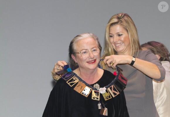 La princesse Maxima des Pays-Bas remettait le 26 novembre 2012 le Prix du fonds pour la culture Prince Bernhard à Lidewij Edelkoort, star internationale des tendances.
