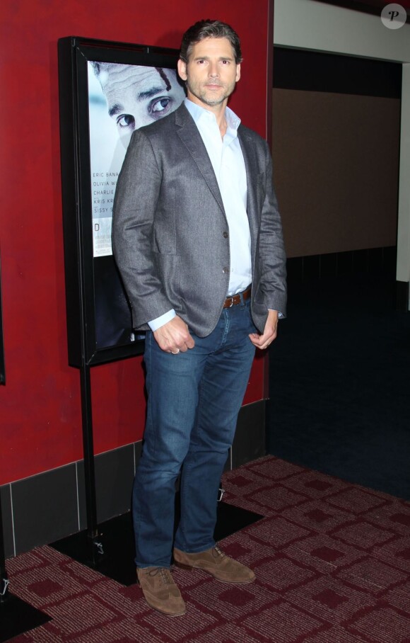Eric Bana la joue classique pour la première de Blackbird au Arclight Cinema d'Hollywood, le 29 novembre 2012.