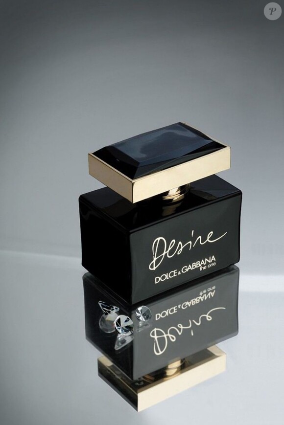 Scarlett Johansson est la muse du nouveau parfum de Dolce & Gabbana : The One Desire