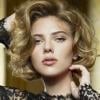 Scarlett Johansson est le visage du parfum the one de Dolce & Gabbana.