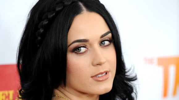 Katy Perry et Zoe Saldana : Beautés sages et élégantes sur tapis rouge