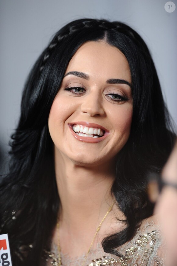 Katy Perry très en beauté à la soirée organisée par The Trevor Project, le 2 décembre 2012 à Los Angeles.