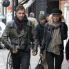 Kate Moss fait ses courses de Noël dans les rues de Londres accompagnée de son mari Jamie Hince.
Photo exclusive 