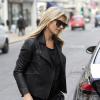 Kate Moss ne quitte plus Pierre, son nouveau sac chouchou signé Balmain et Aurélie Bidermann