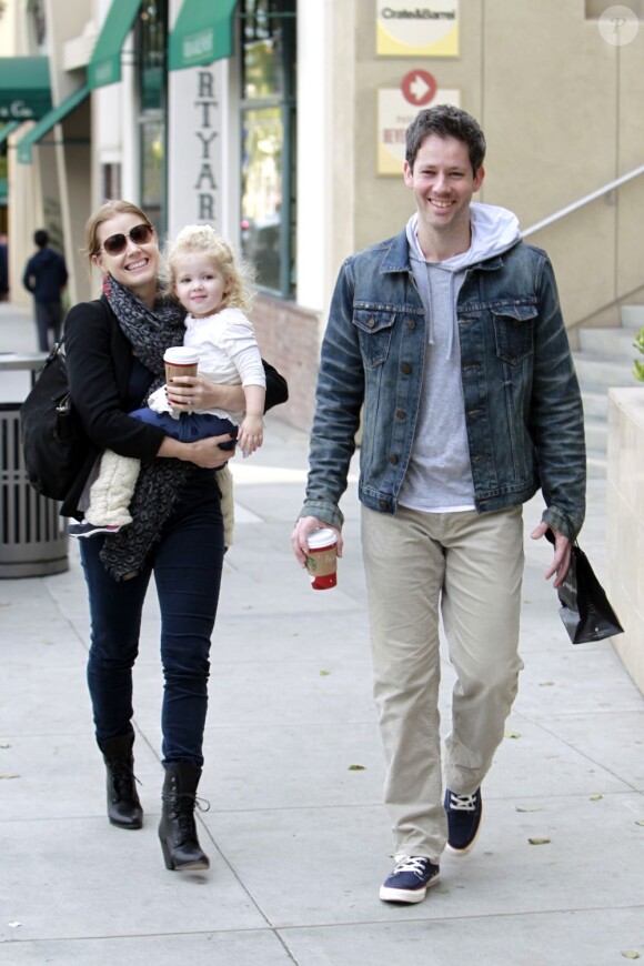 Amy Adams, son fiancé Darren Le Gallo et leur fille Aviana à Beverly Hills, le 10 novembre 2012.