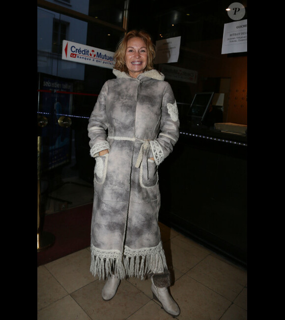 Marlene Mourreau participe à la soirée Tout le monde chante contre le cancer à Paris le 4 décembre 2012.
