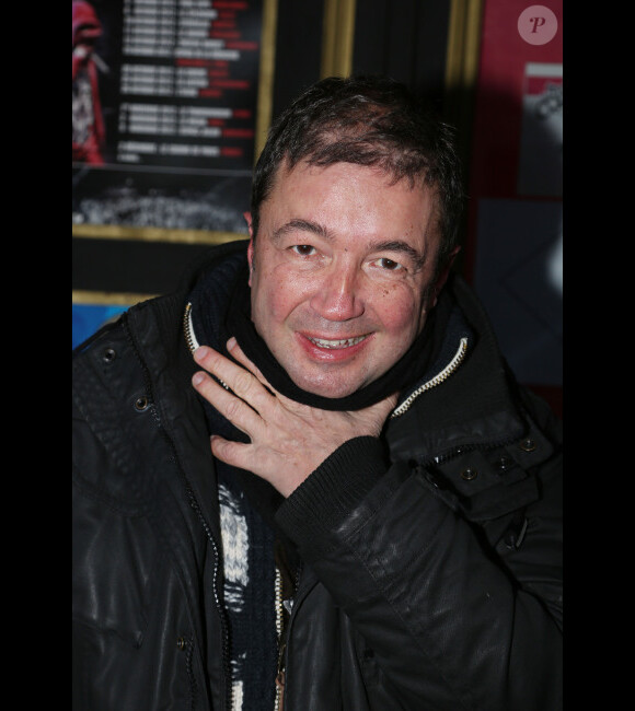 Frédéric Bouraly participe à la soirée Tout le monde chante contre le cancer à Paris le 4 décembre 2012.