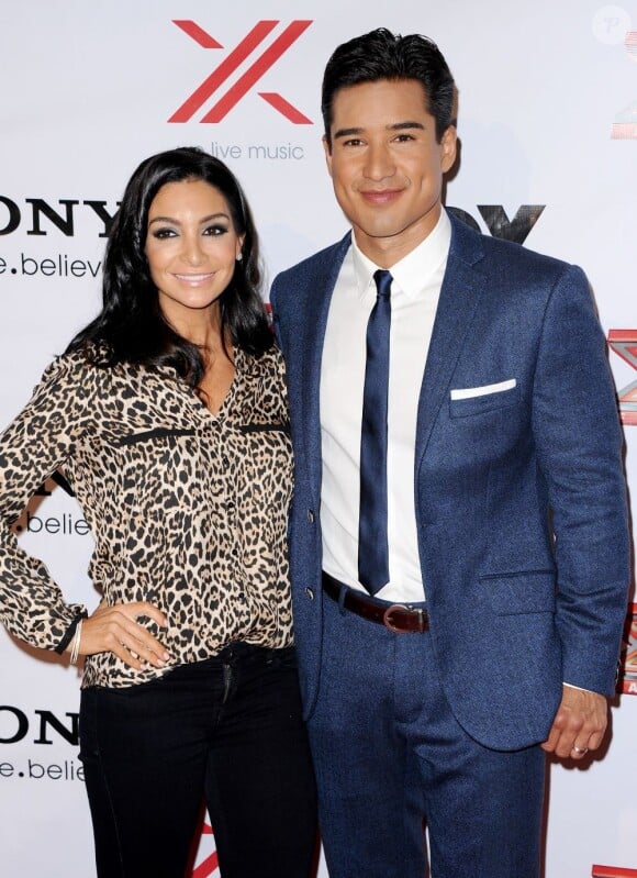 Mario Lopez et sa femme Courtney Mazza à la soirée X Factor Viewing Party à Los Angeles le 6 décembre 2012.