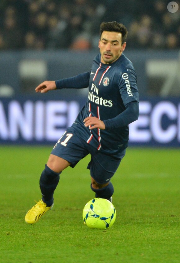 Ezequiel Lavezzi lors du match entre le Paris Saint-Germain et Evian TG au Parc des Princes à Paris le 8 décembre 2012 (victoire 4-0 pour le PSG)