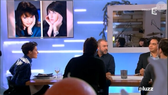 Alessandra Sublet recevait Nolwenn Leroy dans C à vous, sur France 5, le 10 décembre 2012.