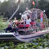 Kourtney Kardashian, Scott Disick et leur fils Mason font une balade en airboat au Safari Park d'Everglades. Le 11 décembre 2012.