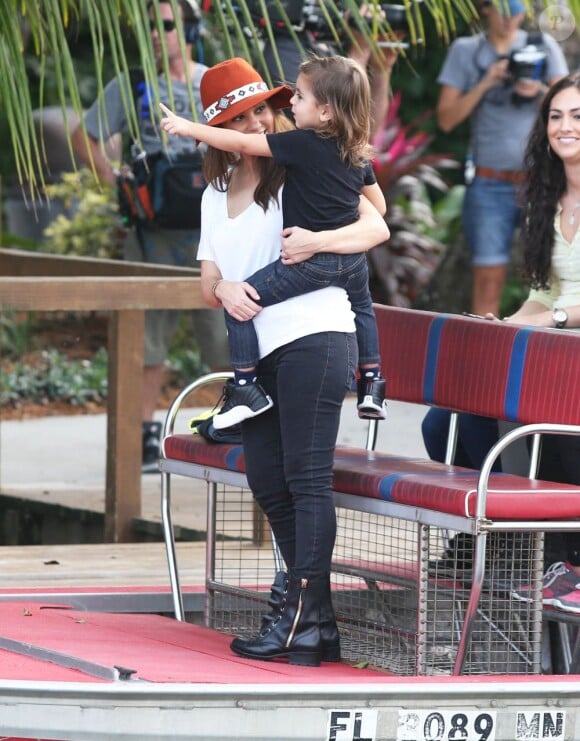 Kourtney Kardashian et son fils Mason au Safari Park d'Everglades. Le 11 décembre 2012.