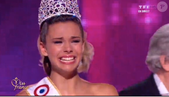 Marine Lorphelin, Miss Bourgogne, est élue Miss France 2013 lors de la soirée d'élection Miss France 2013 le samedi 8 décembre 2012 sur TF1