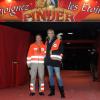 Adriana Karembeu au cirque Pinder pour l'opération Tous en fête ! 2012. Le 12 décembre 2012. Elle pose ici devant l'entrée du cirque.