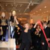 Lorie, très enthousiaste, lors de l'inauguration de la boutique Forever 21, le samedi 15 décembre 2012 à Rosny-sous-Bois.