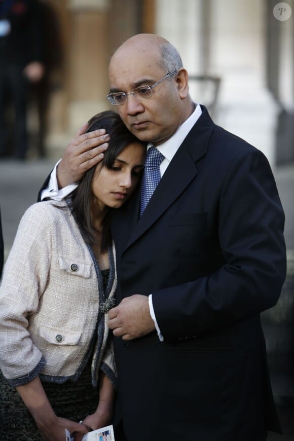 La famille de Jacintha Saldanha : sa fille de 14 ans, Lisha - lors d'une messe à Westminster, le 15 décembre 2012.