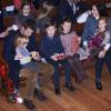De la musique et des jouets ! La princesse Mary et le prince Frederik de Danemark étaient avec leurs quatre enfants, Christian, Isabella, Vincent et Josephine, au concert de Noël annuel à l'église Esajas de Copenhague, le 16 décembre 2012.