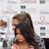 La princesse Haya de Jordanie était accompagnée de sa fille la princesse Al Jalila le 8 décembre 2012 pour remettre le trophée de l'Omega Dubai Ladies Masters de Golf à la Chinoise Shanshan Feng.