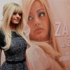 EXCLU - Zahia Dehar lors de la projection privée du film retraçant son parcours réalisé par Hugo Lopez, à laquelle assistaient notamment Emmanuel Béart et Béatrice Dalle, en décembre 2012