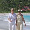 Ellen DeGeneres et Portia De Rossi se promènent sur une plage de l'île de Saint-Barth Le 24 décembre 2012.