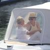 Ellen DeGeneres et Portia De Rossi se promènent sur une plage de l'île de Saint-Barthélemy. Le 24 décembre 2012. Elles profitent d'une balade en bateau.