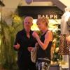 Ellen DeGeneres et Portia De Rossi passent la soirée sur l'île de  Saint-Barthélemy. Le 23 décembre 2012.