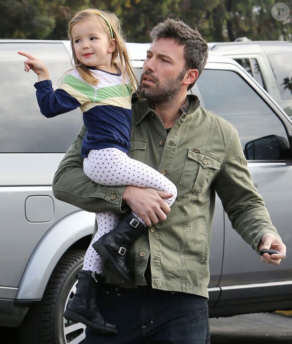 Ben Affleck avec sa fille Seraphina en Californie le 23 décembre 2012
