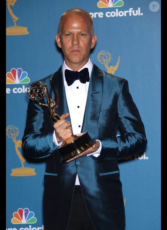Ryan Murphy récompensé à la cérémonie des Emmy Awards à Los Angeles, le 30 août 2010.