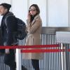 Nina Dobrev et Ian Somerhalder incognito à l'aéroport de Los Angeles, le 26 décembre 2012. Le couple s'envole pour la Chine.