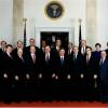 L'ancien-président des Etats-Unis, George Bush et son cabinet en 1992.