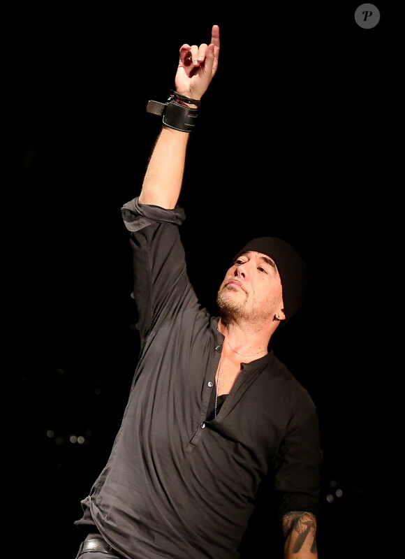 Pascal Obispo à la 6e édition du foot-concert au profit de l'association Huntington Avenir qui lutte en faveur des malades et de leur famille, à Lyon, le 13 octobre 2012.