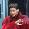 La chanteuse Rihanna quitte les studios d'une émission à Paris, le 10 décembre 2012.