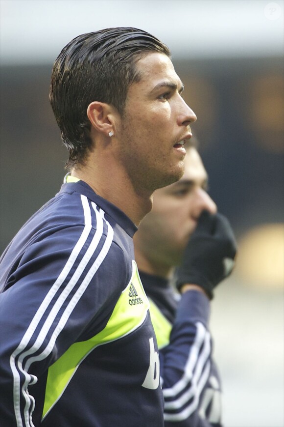 Cristiano Ronaldo s'échauffe avant le match Real Madrid - Real Sociedad le 6 janvier 2013.