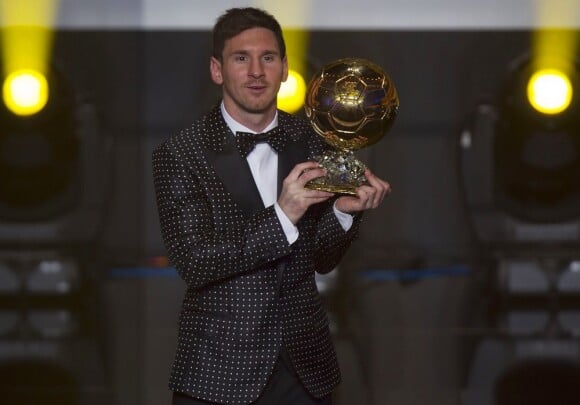 Lionel Messi a reçu le 7 janvier 2013 à Zurich son quatrième FIFA Ballon d'or