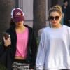 Vanessa Hudgens et sa soeur Stella vont déjeuner avec une amie au Kings Road Cafe à Studio City, le 8 janvier 2013.