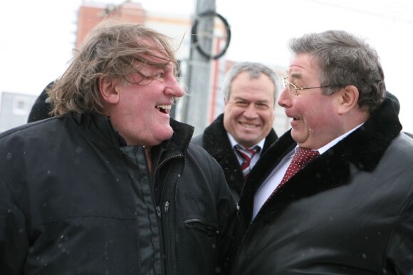 Gérard Depardieu et Vladimir Volkov, président de Mordavie, le 6 janvier 2013 à Saransk