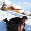 Michaël Youn et José Garcia à deux sur une luge pendant le photocall du Festival du film de comédie à l'Alpe d'Huez le 17 janvier 2013.