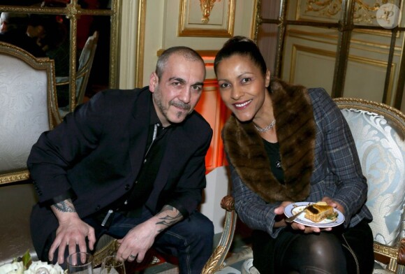 Fabrice Benichou et Paoline Ekambi lors de la traditionnelle Galette des Reines de l'hôtel Le Meurice à Paris le 12 janvier 2013