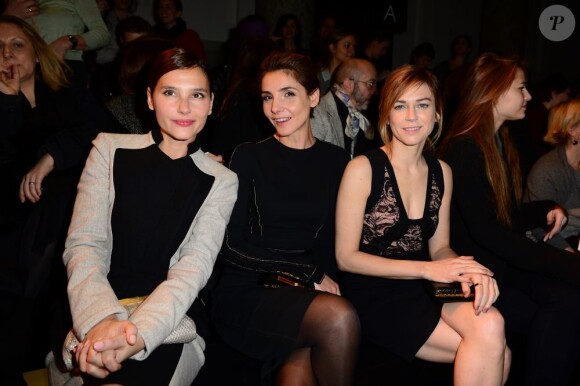 Les actrices Virginie Ledoyen, Clotilde Courau et Marie-Josée Croze assistent au défilé haute couture printemps-été 2013 d'Elie Saab au Pavillon Cambon. Paris, le 23 janvier 2013.
