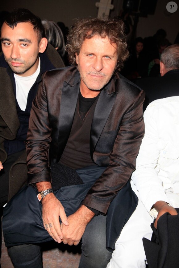 Le fondateur de Diesel Renzo Rosso assiste au défilé haute couture Maison Martin Margiela printemps-été 2013 à Paris. Le 23 janvier 2013.