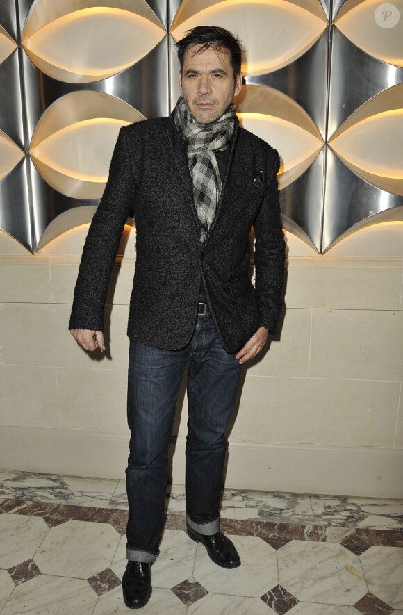 Le créateur Roland Mouret assiste à l'after-show d'Elie Saab suivant son défilé haute couture printemps-été 2013. Paris, le 23 Janvier 2013.